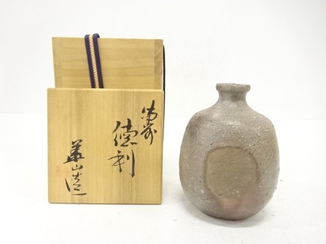 Bizen ware of a tokkuri (sake cup) by Matsuda Kayama